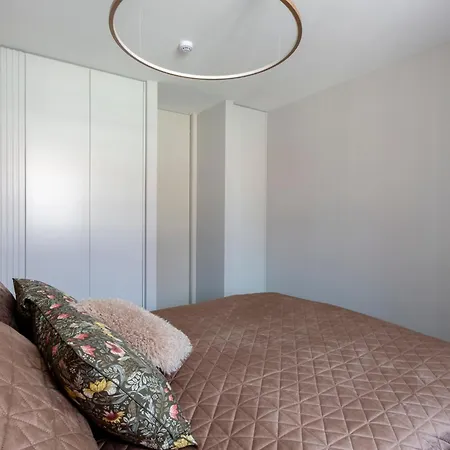 Апартаменты French Park View