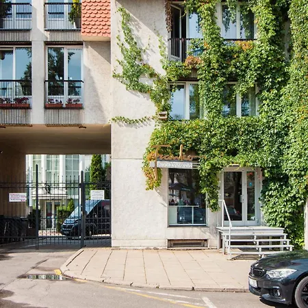 Butas French Park View *