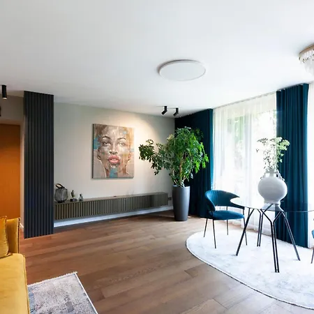 French Park View Апартаменты